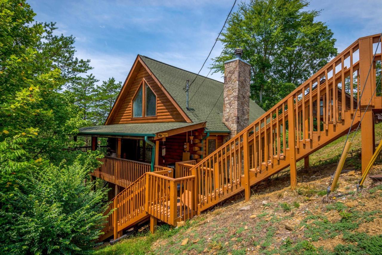 Inviting Sevierville Cabin With Deck And Hot Tub! Zewnętrze zdjęcie
